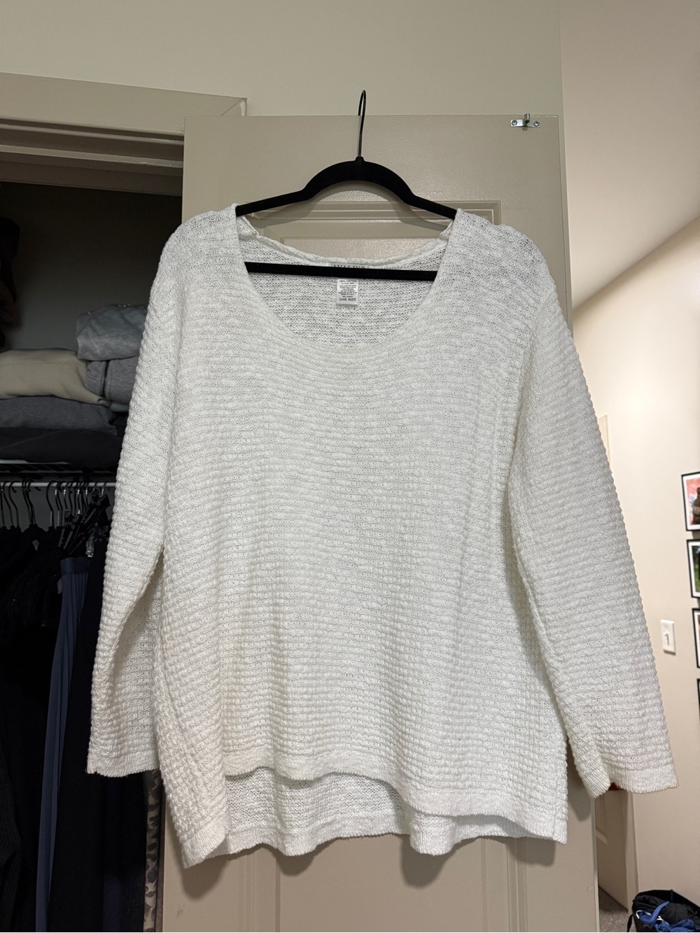 Women's Cozy Textured Scoop Neck Sweater - White